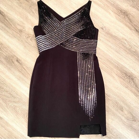 NEW VERSACE V-NECK EMBELLISHED BODICE MINI SHEATH DRESS 42=US M/S… - Picture 4 of 16